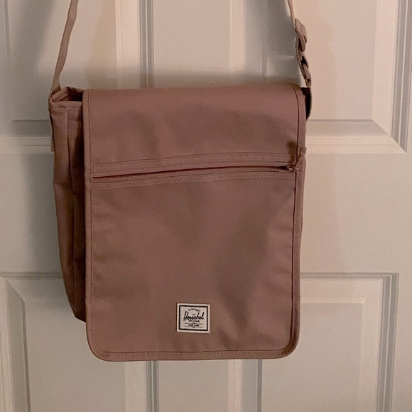 Herschel Supply Company Bags Herschel Lane Messenger Bag Poshmark
